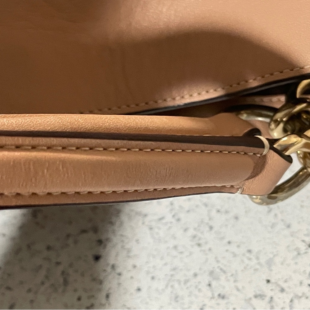 Coach Lexy in Signature Smooth Leather - Picture 15 of 15